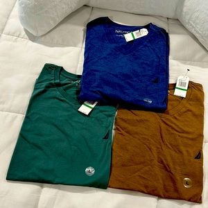 NWT- Nautica-Men’s-3 Short Sleeved V-Neck T Shirts
